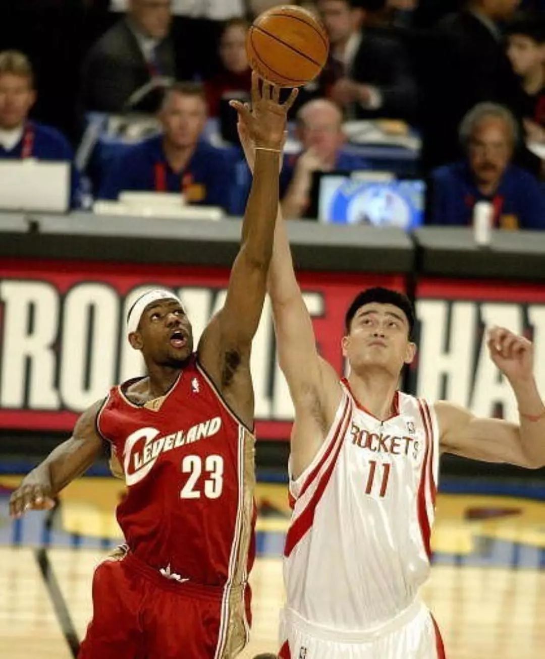 德天空：纽卡考虑签下莱比锡后卫西马坎，巴萨和利物浦也有意